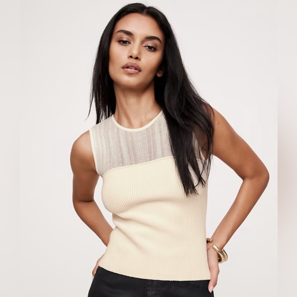 Banana Republic Cream Sleeveless Ribbed Sweater Top
